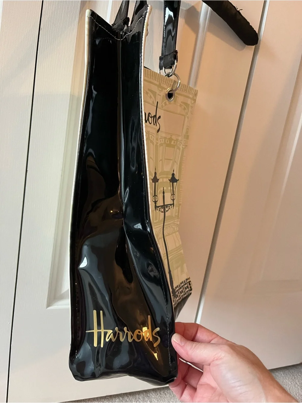 Harrods Green and Black Cityscape Tote Bag - Picture 5 of 9